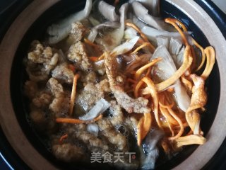 虫草花平菇烩酥肉的做法步骤：6