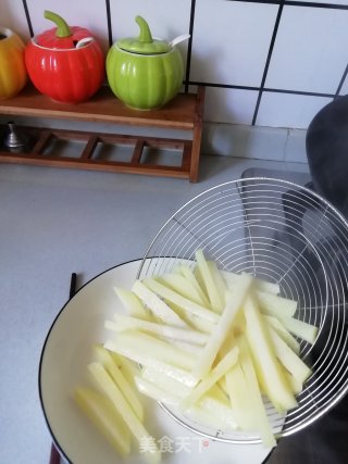 薯条????的做法步骤：3