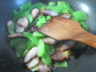 酱肉炒莴笋的做法步骤：7