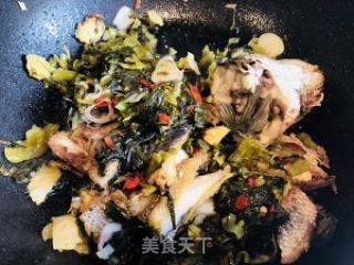 酸菜黑鱼片的做法步骤：4