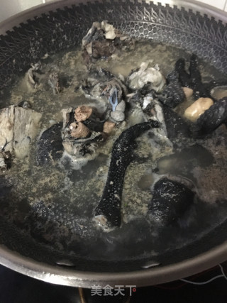 蘑菇炖乌鸡的做法步骤：4