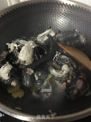 蘑菇炖乌鸡的做法步骤：12