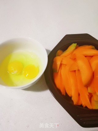 胡萝卜炒鸡蛋的做法步骤：2