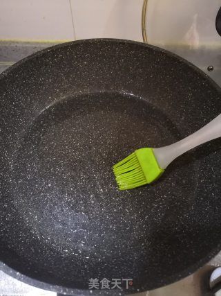 土豆胡萝卜鸡蛋饼的做法步骤：5