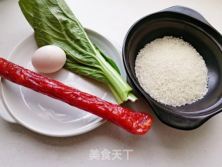 腊肠煲仔饭的做法步骤：1
