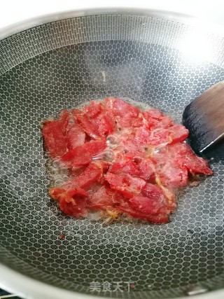 腊肠煲仔饭的做法步骤：4
