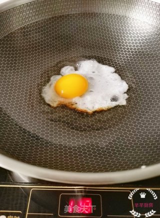 腊肠煲仔饭的做法步骤：5
