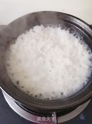 腊肠煲仔饭的做法步骤：6