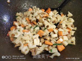 清爽藕丁的做法步骤：7