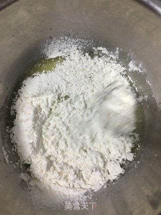 戚风蛋糕（六寸）的做法步骤：3
