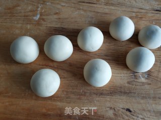 猪蹄椒盐花卷的做法步骤：6