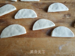 猪蹄椒盐花卷的做法步骤：11