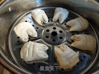 猪蹄椒盐花卷的做法步骤：18