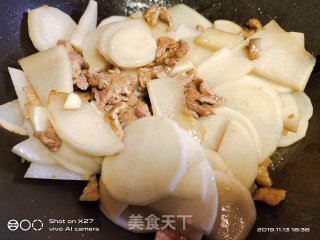 肉片烧萝卜的做法步骤：4