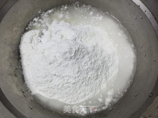 红豆糯米饼的做法步骤：2