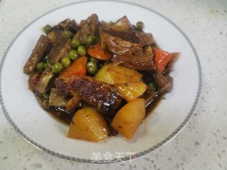 黑椒汁焖牛仔骨的做法步骤：10