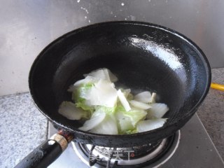 平菇炒白菜的做法步骤：7