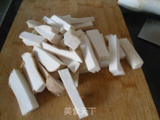 胡椒酱炒杏鲍菇的做法步骤：2