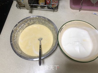 果干蒸蛋糕的做法步骤：1