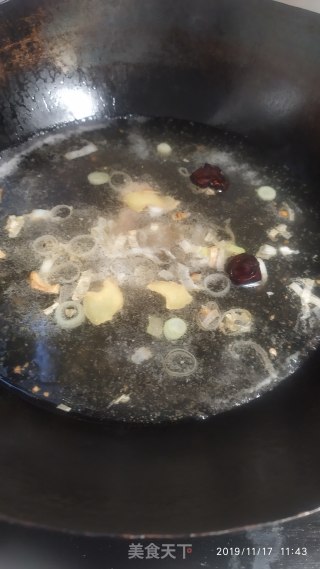 不辣的牛肉面条的做法步骤：6