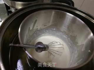轻乳酪蛋糕的做法步骤：1
