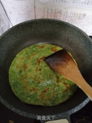 “家常饼”菠菜葱油饼的做法步骤：6