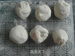 油腐乳花卷的做法步骤：3
