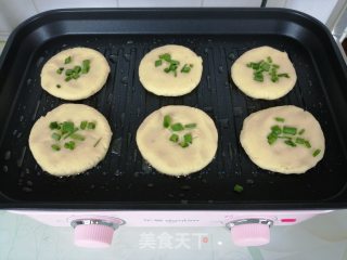 土豆鸡蛋饼的做法步骤：6