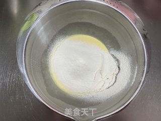 蔓越莓淡奶油戚风蛋糕的做法步骤：4