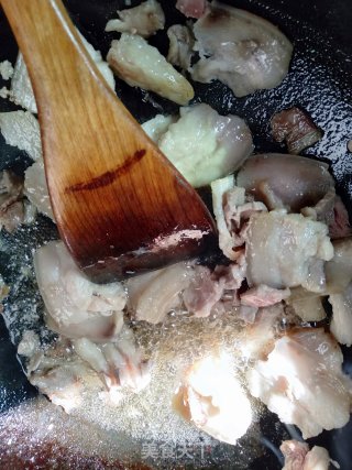 农家小炒肉的做法步骤：3