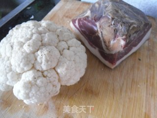 火腿烧菜花的做法步骤：1