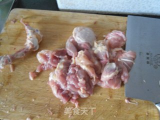 鸡腿炖蘑菇的做法步骤：3