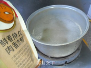 菠菜火腿热汤面的做法步骤：5