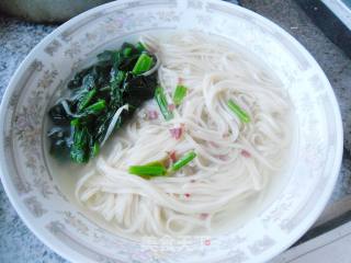 菠菜火腿热汤面的做法步骤：10