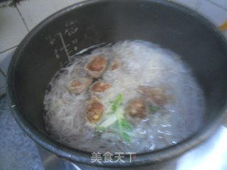 粉丝萝卜肉丸汤的做法步骤：6