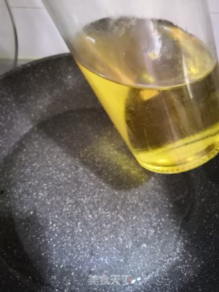 韭黄扇贝炒鸡蛋的做法步骤：4