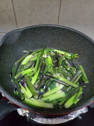 紫菜苔炒牛肉的做法步骤：6