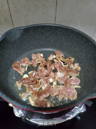紫菜苔炒牛肉的做法步骤：8