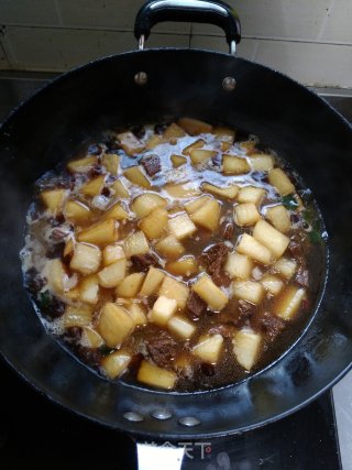 白萝卜炖牛肉的做法步骤：8