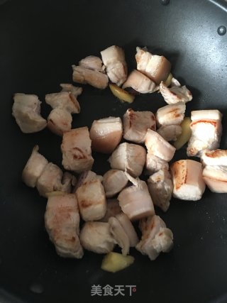 五花肉鸡蛋的做法步骤：2
