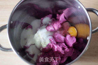 红心火龙果小花餐包的做法步骤：6