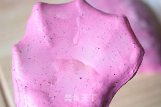 红心火龙果小花餐包的做法步骤：8