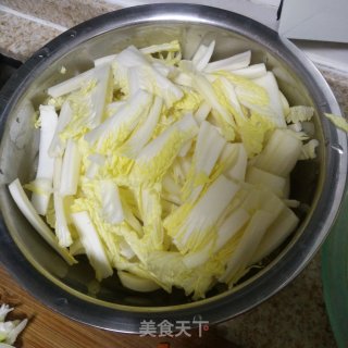 小炒白菜的做法步骤：2