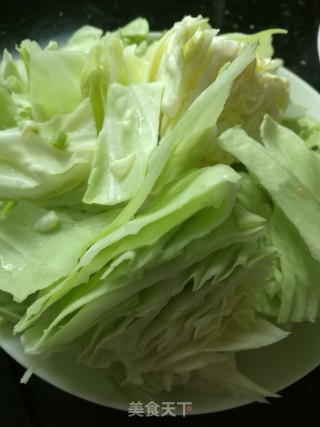 酸辣开胃菜的做法步骤：1