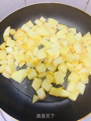 瘦肉炒土豆的做法步骤：4