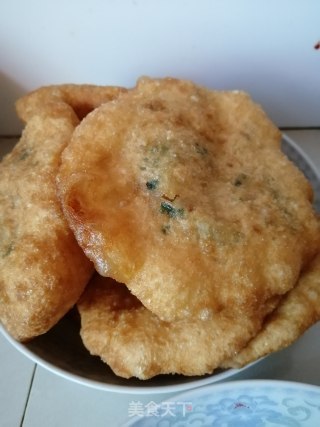 猪肉葱油饼的做法步骤：11