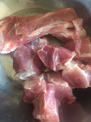 双菇淮山炖展肉的做法步骤：4