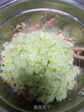 芹菜猪肉水饺的做法步骤：6