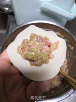 芹菜猪肉水饺的做法步骤：7