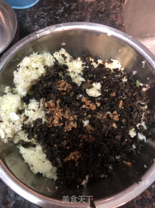 香菇木耳猪肉包的做法步骤：1